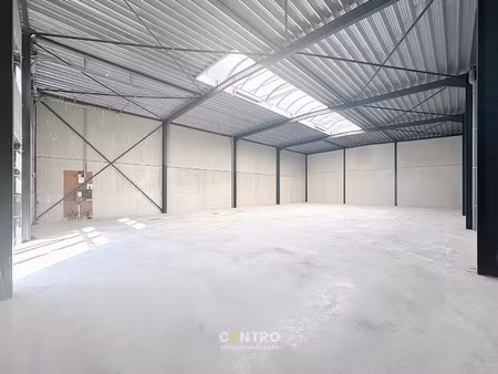 nb magazijn (401m2) te huur met 4 private parkeerplaatsen voor de deur op ambachtelijke zo