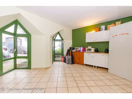 vente local commercial 74m2 saint-marcellin 38160 - 89000 € - surface privée