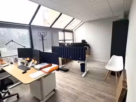 location bureaux champagne-au-mont-d’or 69410 348m²