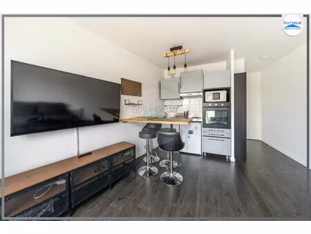 appartement t1 meublé à louer à combs-la-ville  quartier république - exclusivité guy hoqu