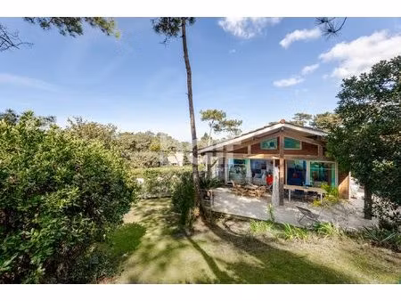 anglet  coeur de chiberta  belle maison en position dominante.