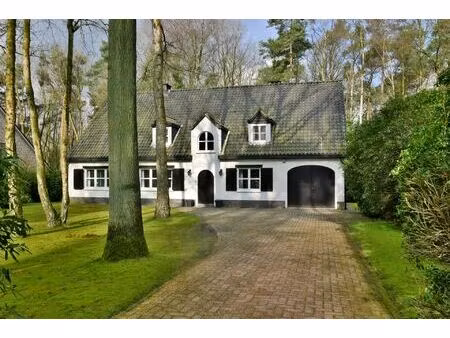 huis te koop in kapellen met 4 slaapkamers