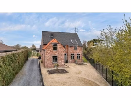 huis te koop in denderwindeke met 5 slaapkamers