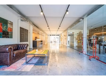 commercieel te koop in izegem met 1 slaapkamer