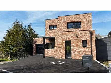 maison 5 pièces  sebourg