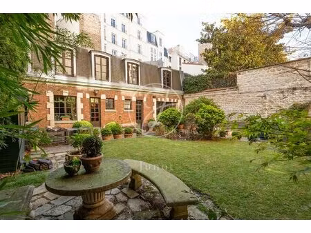 paris 16e - victor hugo / boissière - hôtel particulier à vendre - 7 pièces - 245 17m²...