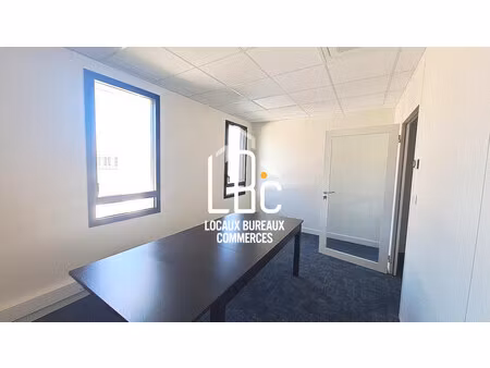 location local professionnel 71m² reze 44400