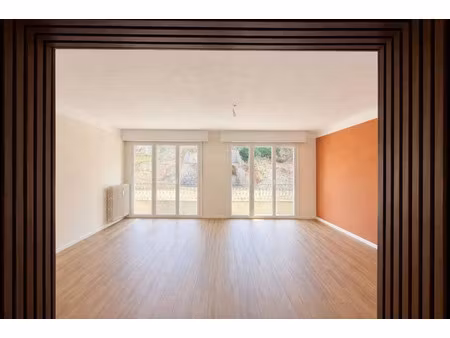 vente appartement 4 pièces 91m2 rodez 12000 - 195000 € - surface privée
