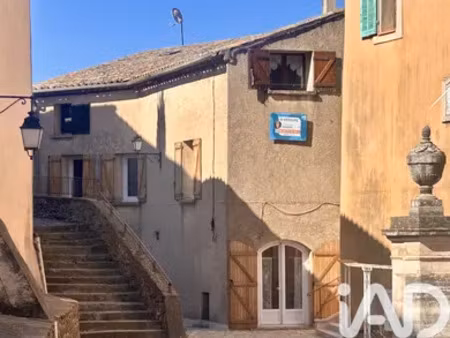 maison à bras (83149)