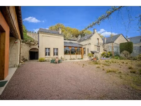 maison de caractère semi-troglodyte