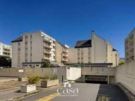 location garage box et parking à caen le port - ste-thérèse (14000) : à louer / 12m² caen 
