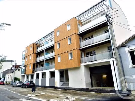 location garage box et parking à saint-sébastien-sur-loire (44230) : à louer / 15m² saint-