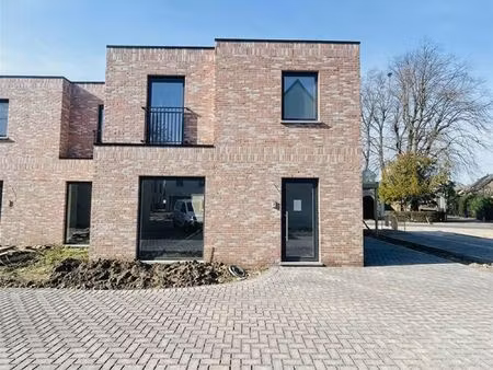 huis te koop in broechem met 3 slaapkamers