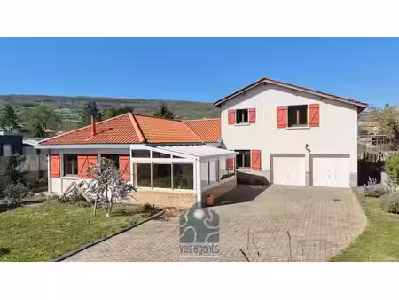 vente maison 7 pièces 172 m² à saint-amant-tallende (63450)  435 000 €