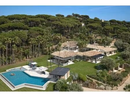 maison de 14 pièces de luxe en location à saint-tropez  france