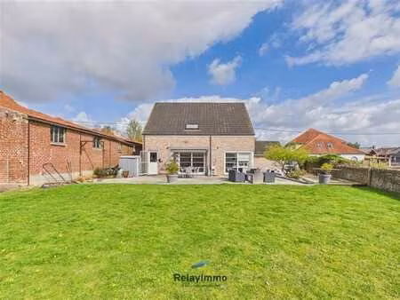 maison 4 façades de 2008 avec dépendance