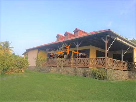 vente maison 6 pièces 157.64 m² à le moule (97160)  650 000 €