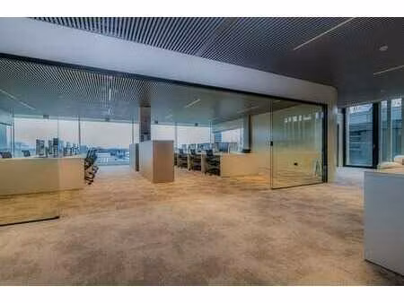 à vendre - bureau moderne au premier étage