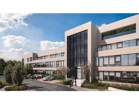 bureaux haut de gamme à louer dans un projet de rénovation