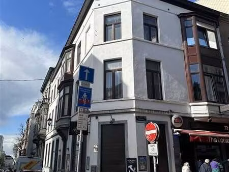 quartier louise - horeca sans fonds de commerceavec terasse