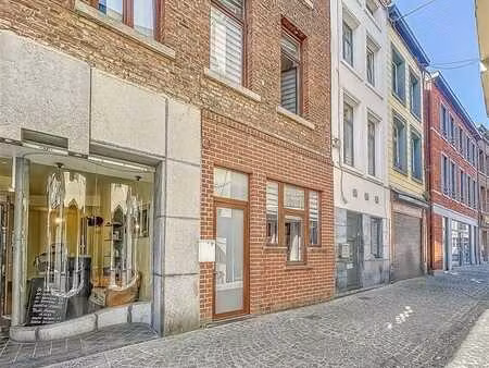 jolie maison située en centre-ville