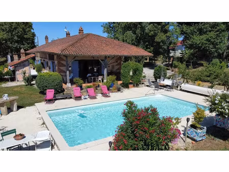 vente ferme 7 pièces 240 m² à varennes-saint-sauveur (71480)  595 000 €