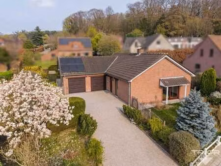 maison de plain-pied - dans un clos - prox centre