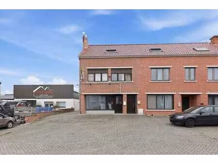 veelzijdig handelspand met woonst te tongeren-borgloon