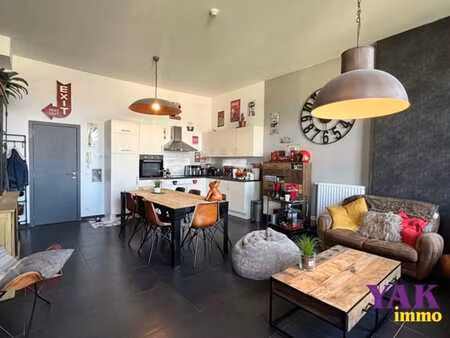 superbe appartement 2 chambres entièrement rénové