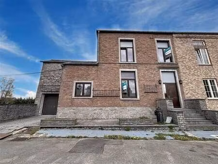 maison 3 façades  3 chambres avec jardin