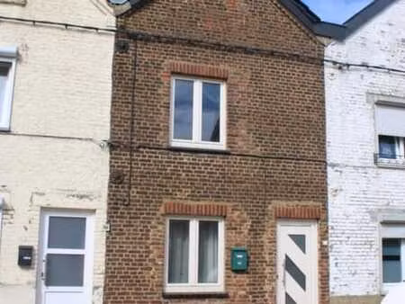 petite maison 2 façades avec jardin