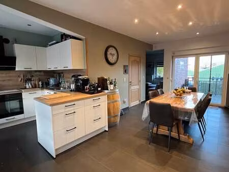 maison 3 façades 155m²  3 chambres  très lumineuse