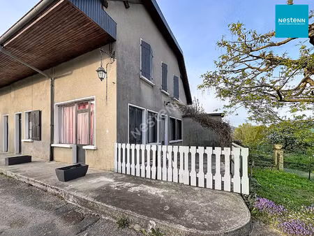 mesigny a vendre  une maison de village à rénover de 6 pièces de 153m²