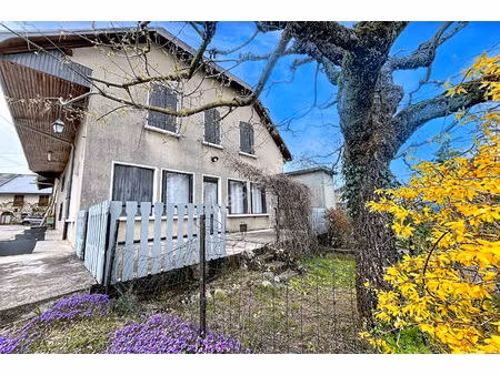 mésigny _ maison de village de 6 pièces d'environ 200 m²  à vendre