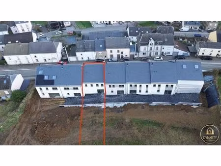 jolie maison 2 façades en construction