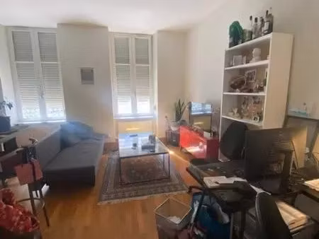 location appartement 2 pièces 47 m² à lyon 3 (69003)