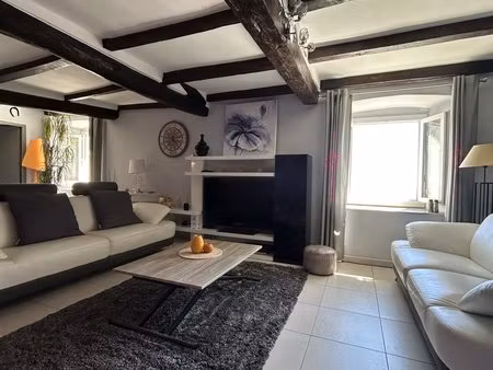 superbe t4 de avec vues mer et montagne centre du village de cervioni