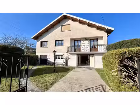 maison attigny 110 m2 habitables - superficie totale 260 m2- jardin 1040 m2 - calme et...