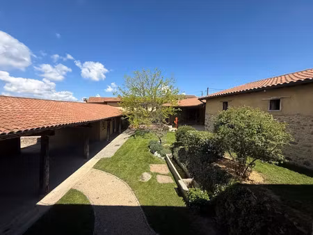 vente ferme 7 pièces 242 m² à saint-héand (42570)  1 290 000 €