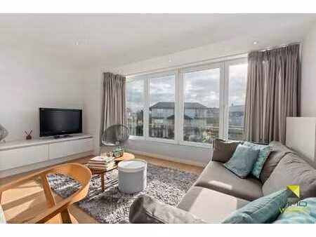 appartement ensoleillé avec 2 chambres