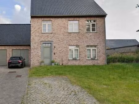 lot 2: maison semi-ouverte