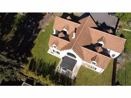 demeure de prestige en bordure de forêt de rambouillet