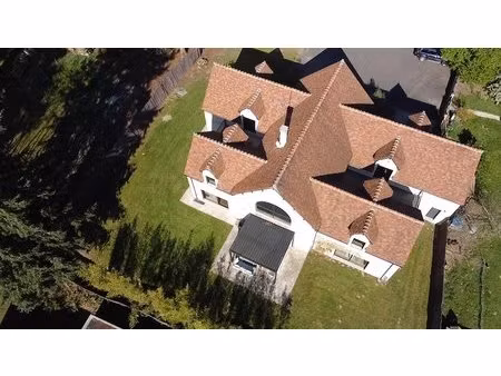 demeure de prestige en bordure de forêt de rambouillet