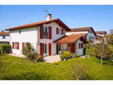 vente maison 5 pièces 136 m² cambo-les-bains (64250)