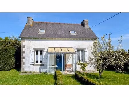 rosnoen (29) - maison 80 m² à rénover - 2 chambres - terrain 335 m²