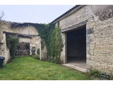 vente maison 10 pièces 258 m² nercillac (16200)