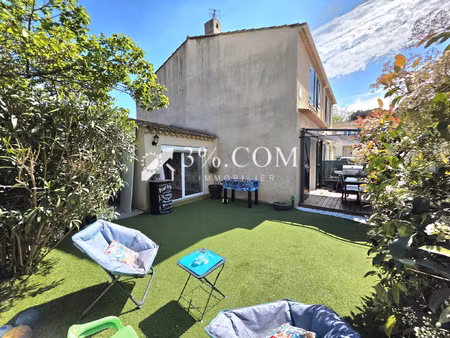 maison familiale rénovée en centre-ville