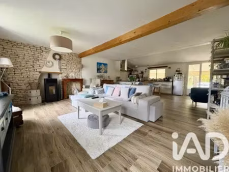 maison de village à moreilles (85450)