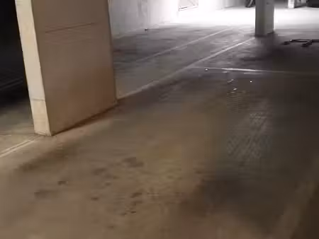 place parking sous terrain sécurisé