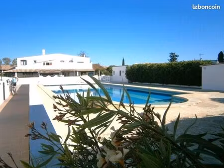 vente | studio meublé | 1p | 1ch | 25 m² | saintes-maries-de-la-mer | terrasse · piscine